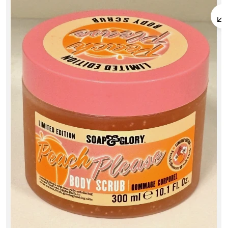 Soap & Glory Limited Edition Peach Please Cooling & Exfoliating Body Scrub with Coconut Shell & Jojoba Balls