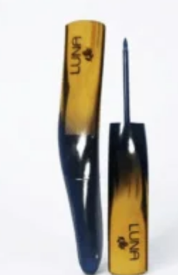 آيلاينر لونا السائل ضد الماء – سواد فاحم وثبات يدوم 24 ساعة | Luna Liquid Eyeliner Waterproof